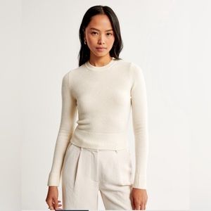 NWT Abercrombie Slim Crew Sweater